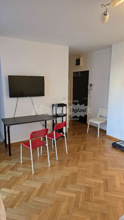 Centar, Krunska, nova zgrada — 2