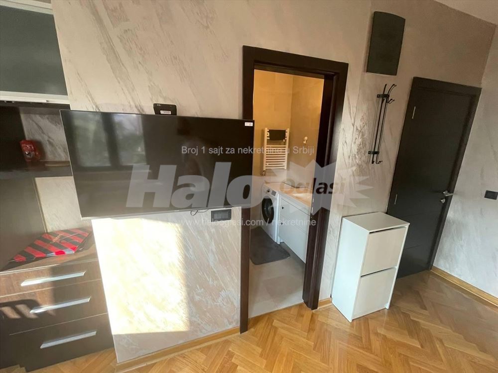 Centar, Profesorska kolonija, lep, sredjen stan — 7
