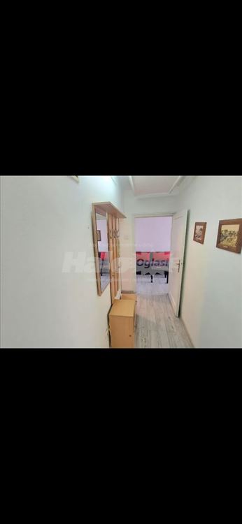 Centar, Savski trg — 4