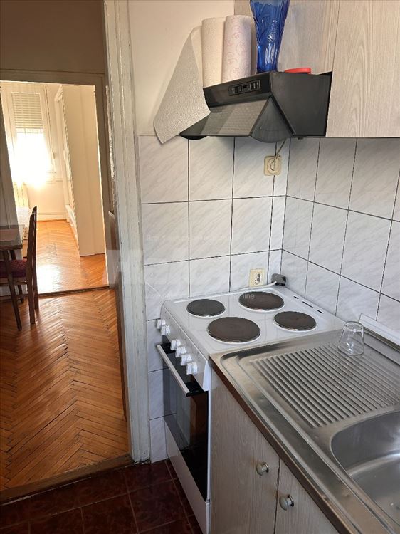 Centar, Savski venac, 2.5 stan, od 1. avgusta — 9