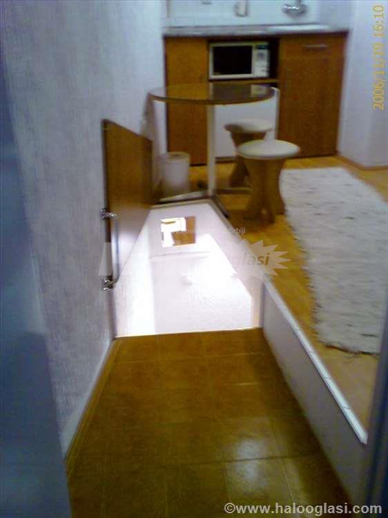 Centar Takovska kod Botanicke Baste — 4