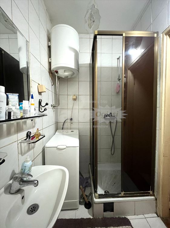 Centar Zemuna, 1.5 stan, izdaje se na 6 meseci — 6