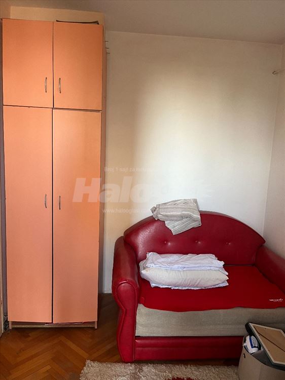 Centar Zemuna, 1.5 stan, izdaje se na 6 meseci — 11