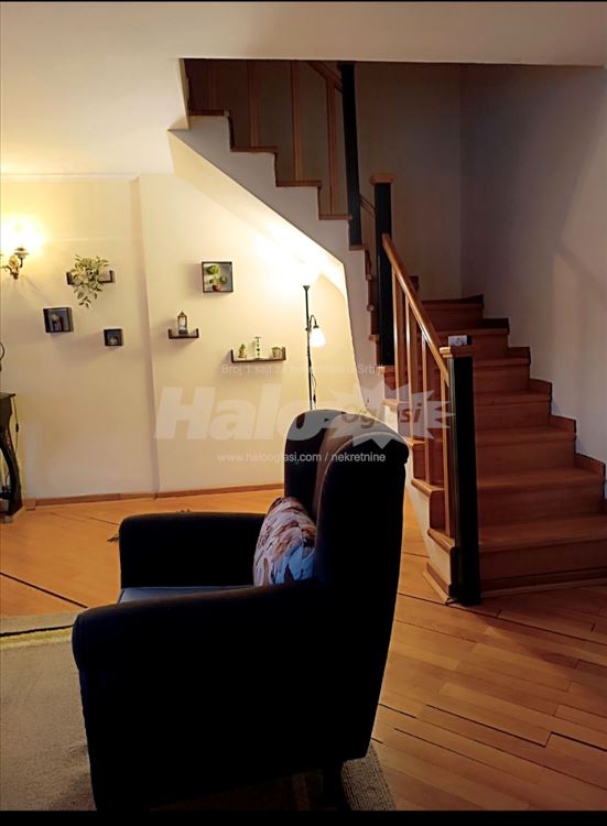Centar,Duplex,110m2  po dogovoru — 6