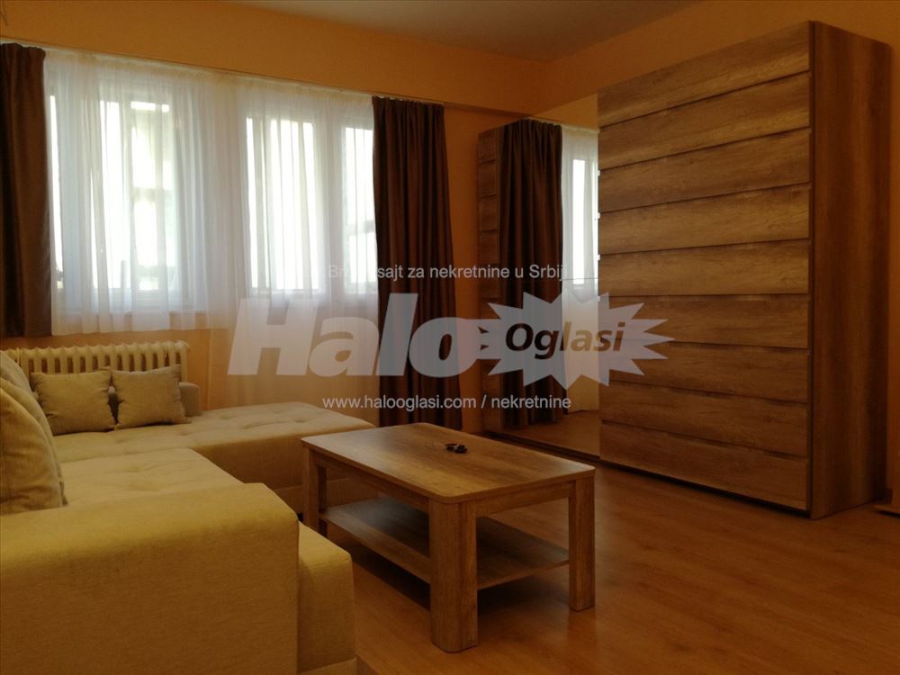 Centar,renoviran,nov nameštaj — 6