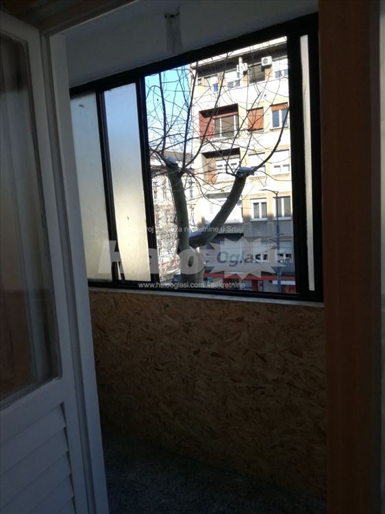 Centar,renoviran,nov nameštaj — 7