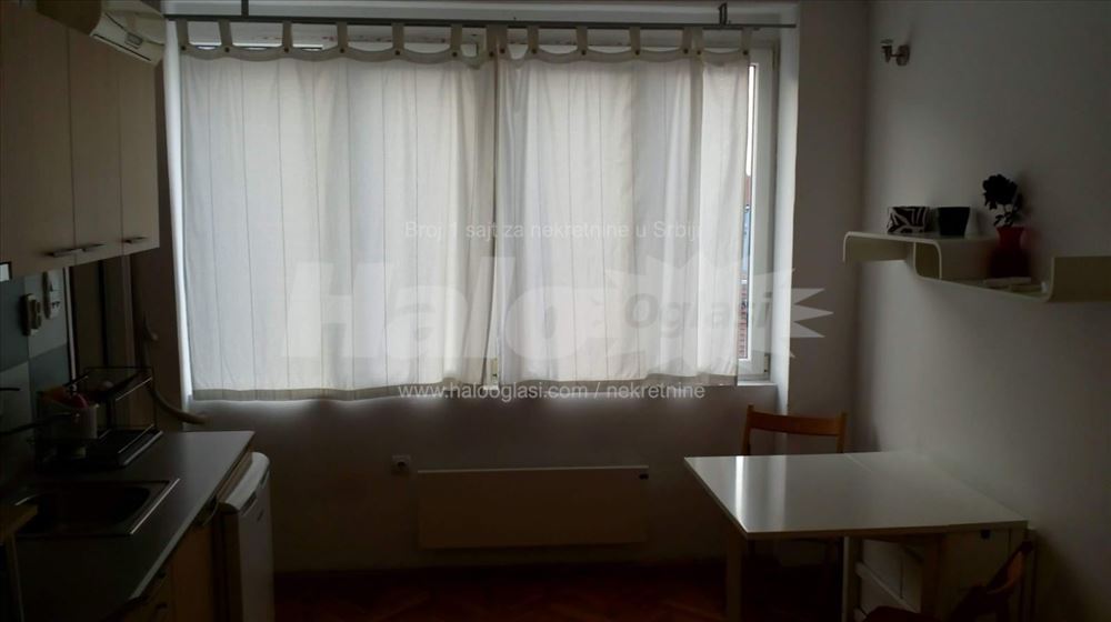 CENTAR,VUK,Ruzveltova,3/7,Infostan u ceni,vlasnik — 4