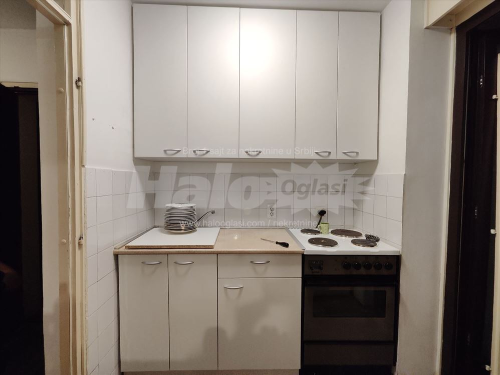 Cerak Vinogradi 48m2 infostan uračunat u cenu — 3
