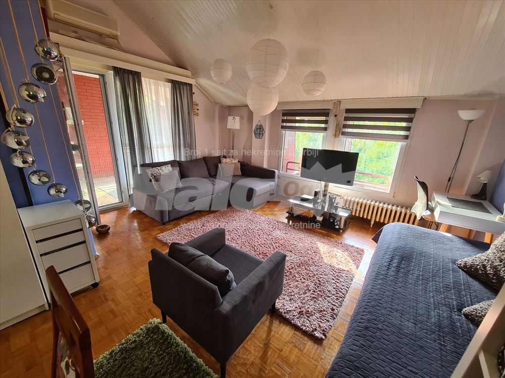 Cerak vinogradi, 59 m2, Breza — 2