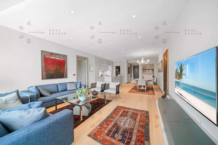 Četvoroiposoban stan za izdavanje, Krunska, 1.500€, 132m² — 2