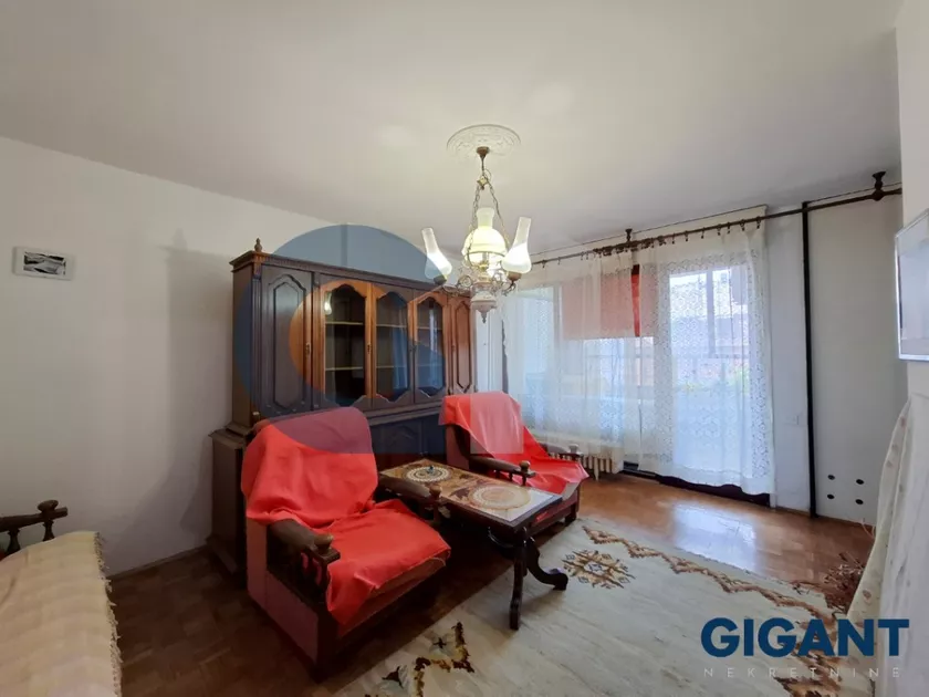 Četvorosoban stan za izdavanje, Crvenih Hrastova 6, 450€, 73m² — 4