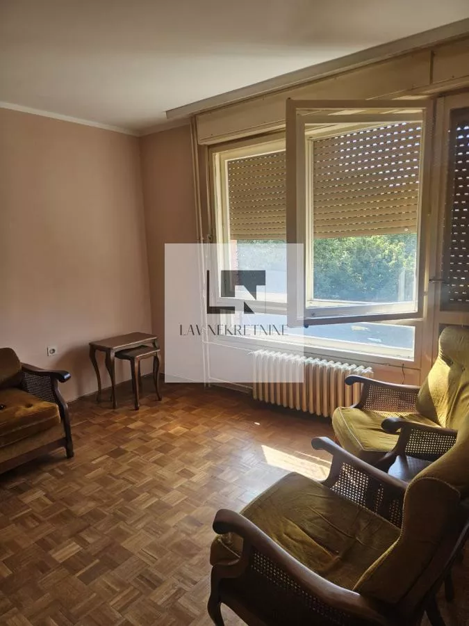 Četvorosoban stan za izdavanje, Prvomajska, 500€, 70m² — 3