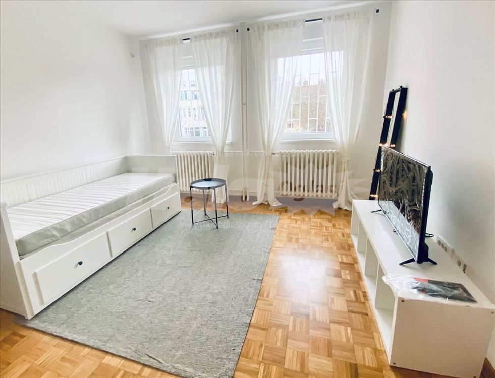 Completely new, modern studio in the center — 3