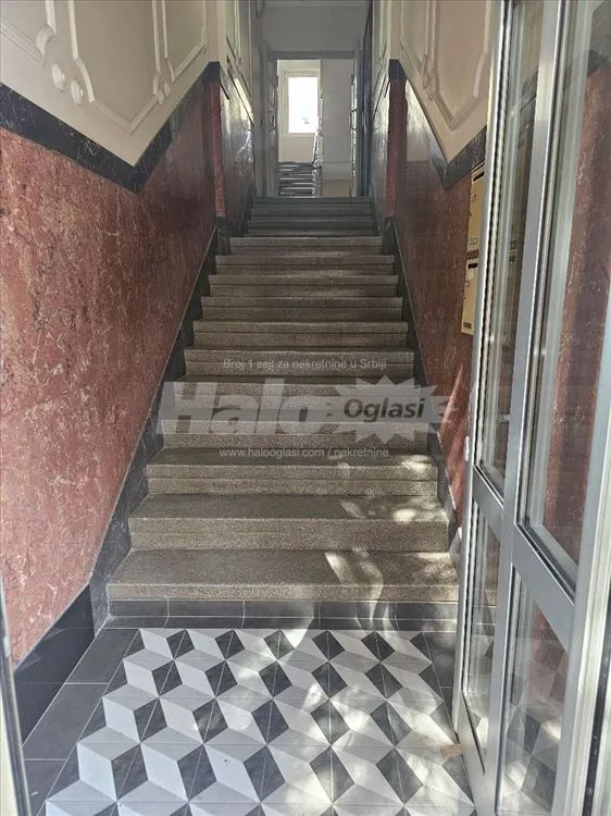 CRVENI KRST, 61 m2, 1. sprat, terasa, dvorište — 2