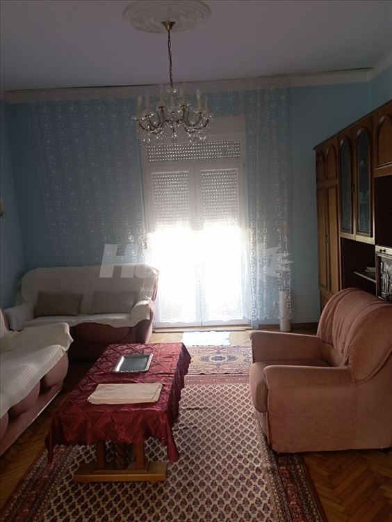 Crveni krst, Dravska, jednoiposoban, salonac — 4