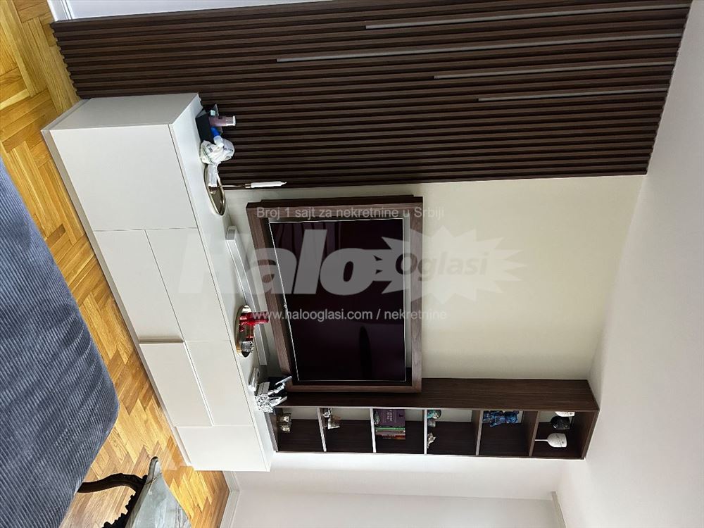 Crveni krst, Gajeva lux, vlasnik — 11
