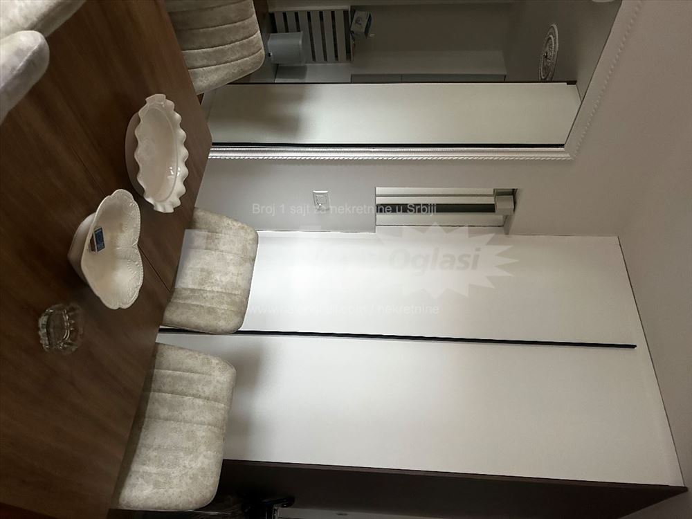 Crveni krst, Gajeva lux, vlasnik — 15