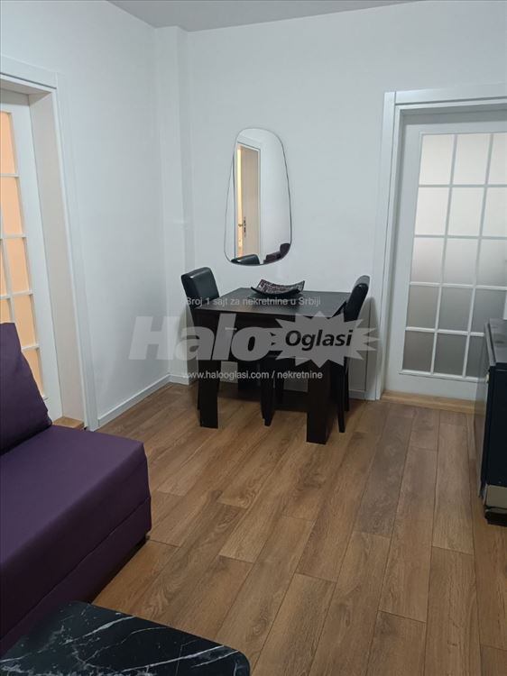 Crveni krst, izdajem 1.5 kompletno namešten stan — 4