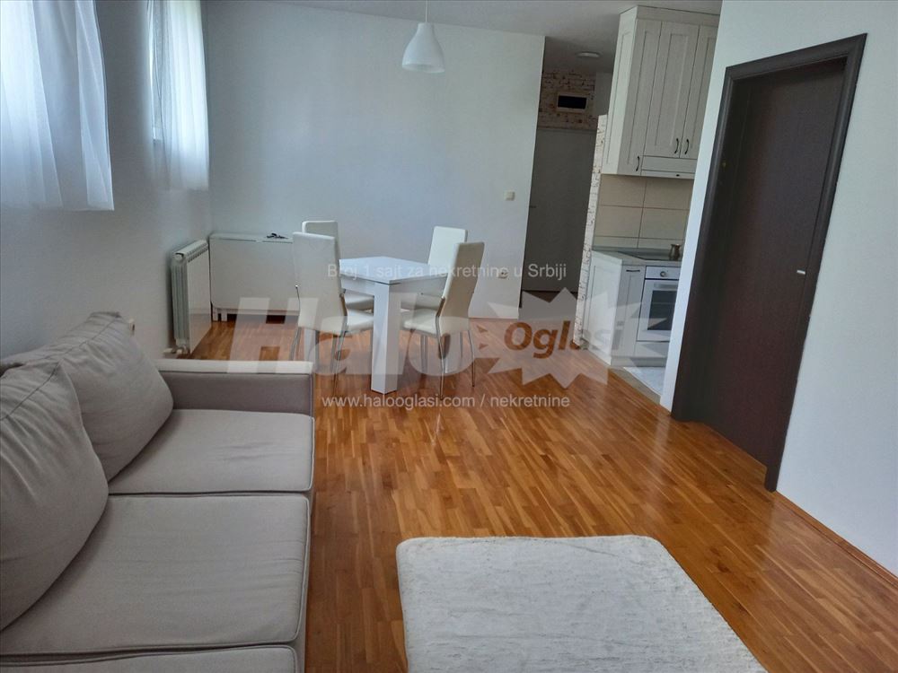 Cvetanova ćuprija, lux, 44m2 — 8