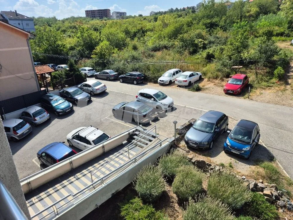 Cvetanova Ćuprija uknjižen stan — 8