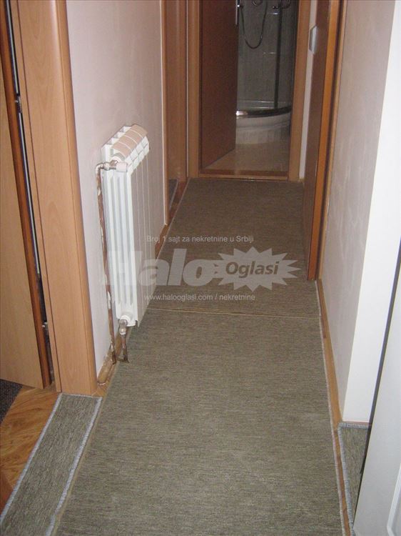 Cvetkova pijaca kompletno namešten stan — 12
