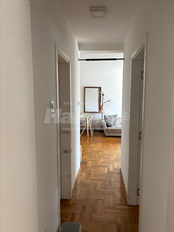 Cvetkova pijaca, svetao stan u mirnom okruzenju — 6
