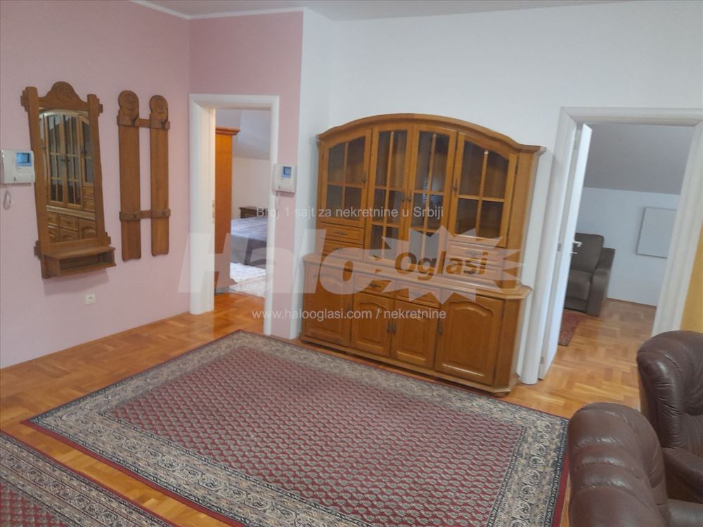Cvetkova pijaca,Vojvode Dovezenskog 105 m2 — 3