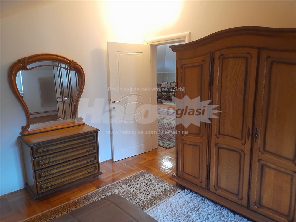 Cvetkova pijaca,Vojvode Dovezenskog 105 m2 — 6