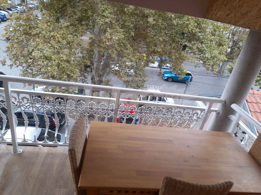Cvetkova pijaca,Vojvode Dovezenskog 105 m2 — 14