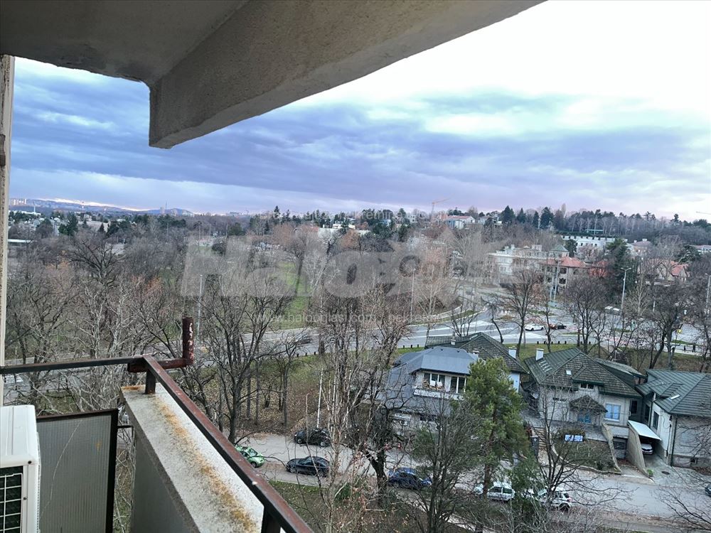 Dedinje 3.0 odličan, Stjepana Filipovića — 8
