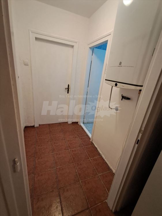 Dedinje 43m2 + Parking mesto — 12