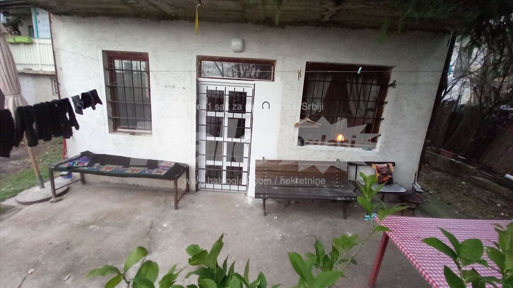 Dedinje, Beli Dvor 36m2 — 4