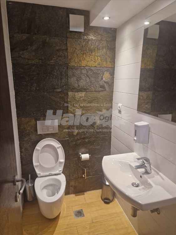 Dedinje-duplex 150m2, dvorište sa bazenom, garaža — 6