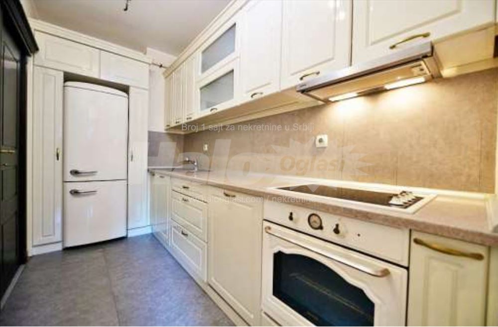 Dedinje Lux Opremljen 3.0 sa 2 garaze — 2