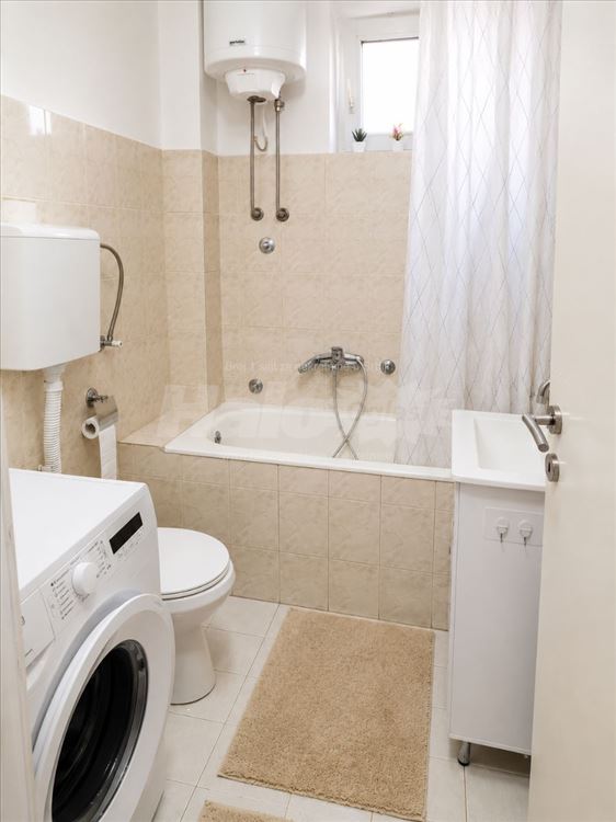 Dedinje | trosoban stan | 80 m² | parking — 8