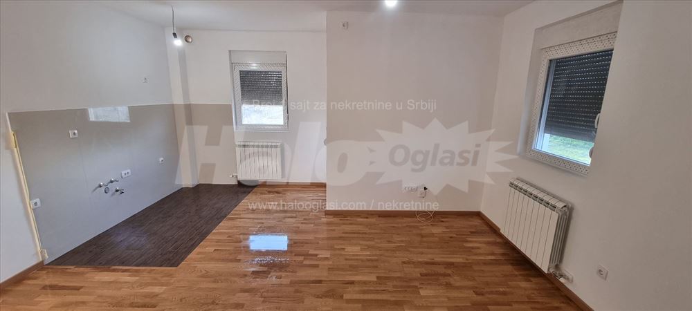 Direktna prodaja stana — 9
