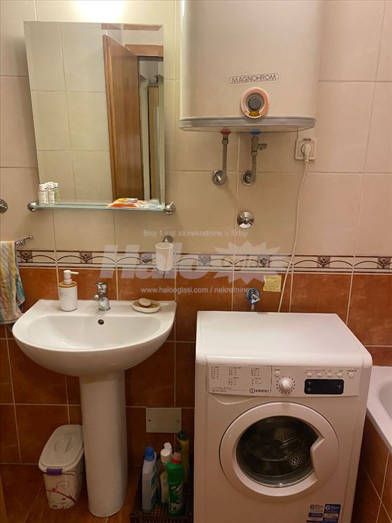 Divan stan u centru grada — 5
