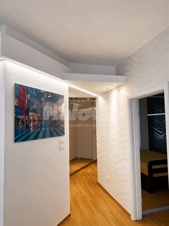 Djeram, namešten 2.0 stan, 45m2, useljiv, I sprat — 3