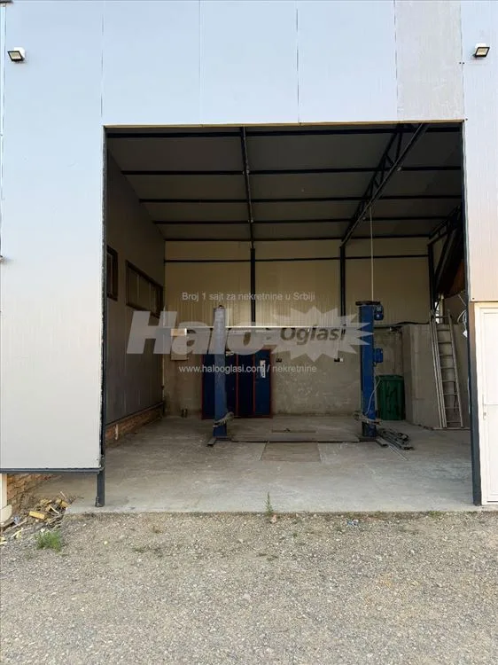 Dobanovci 250m2 — 3