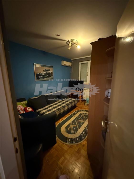Dobar Stan u Zemun Polju — 2