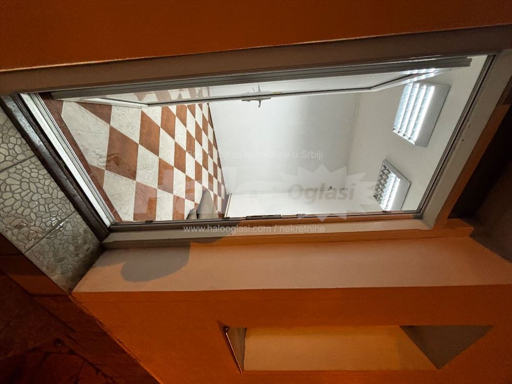 Dobra lokacija — 2