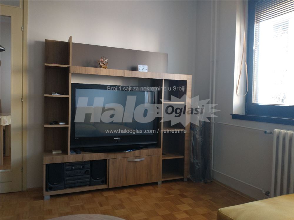 Dorćol; 1,5 stan — 8
