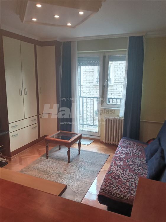 Dorćol, donji; Garsonjera - 28 m2 — 2