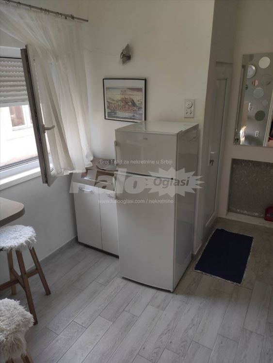 Dorćol, garsonjera — 6