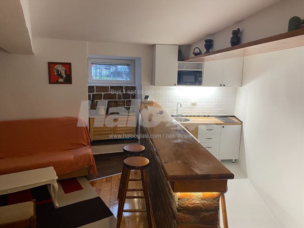 Dorćol, ispod Bajlonijeve pijace, studio — 3