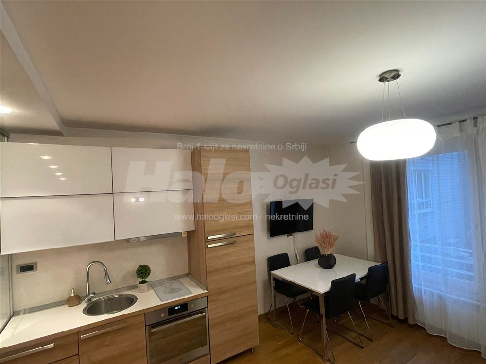 DORĆOL, Komnen Barjaktara 1 — 7