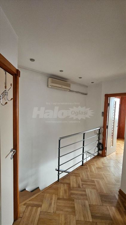 Dorćol, prelep trosoban, moderan, duplex, parking — 11