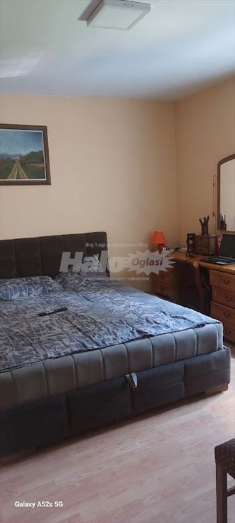 Dorćol- troiposoban stan — 10