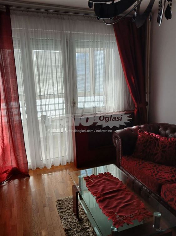 Dorćol, Venizelosova, trosoban stan — 2