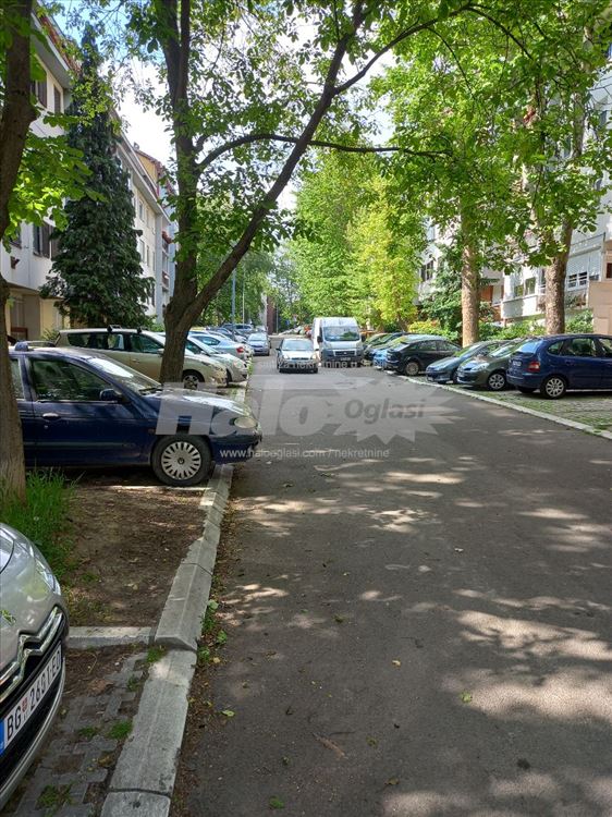 Dr Velimirovica, Mirijevo, 2.0 — 13
